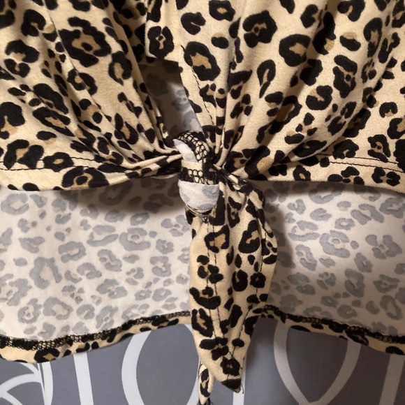 Leopard front tie tank - Picture 3 of 5